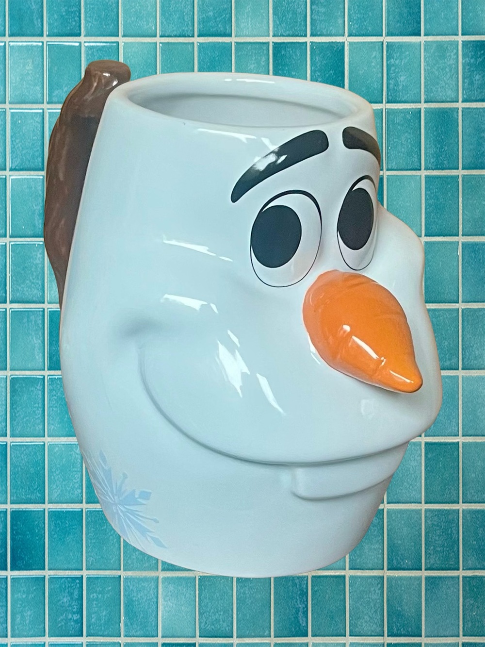 Disney Store Olaf Mug 18 oz 3D Sculpted - Picture 6 of 16